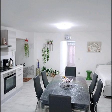 Nunzia'S House Napoli Apartment Exterior photo